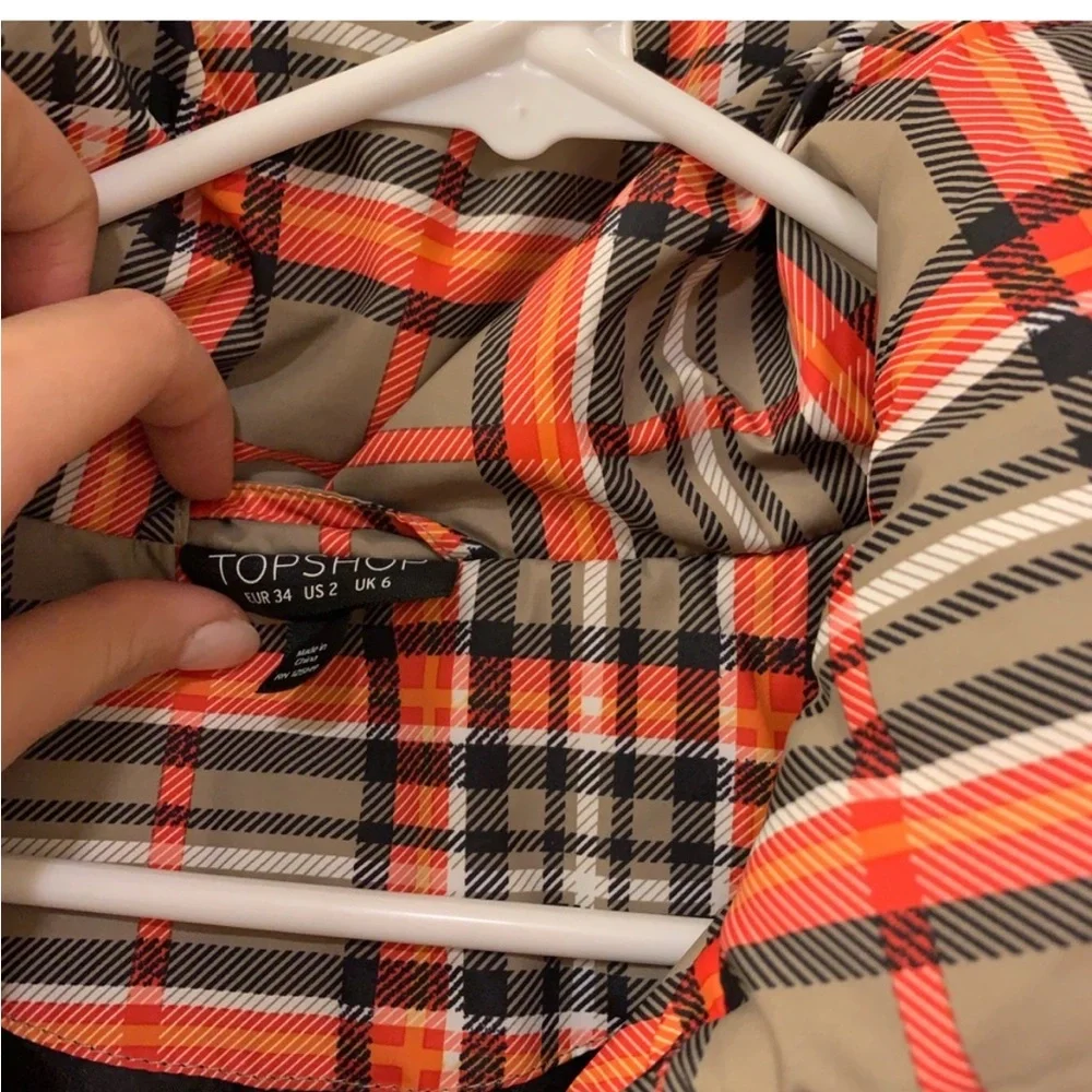 NWOT TOPSHOP PLAID PUFFER - Picture 5 of 5